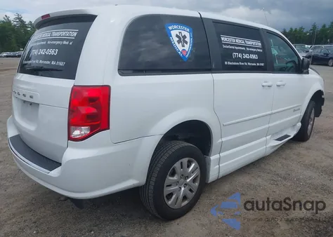 2017 Dodge Grand Caravan Se z USA, uszkodzony, nr VIN 2C7WDGBG3HR711603